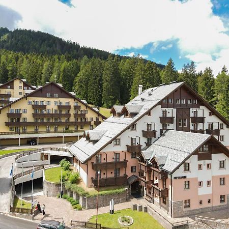 Nevesole Folgarida Resort Aparthotel Экстерьер фото