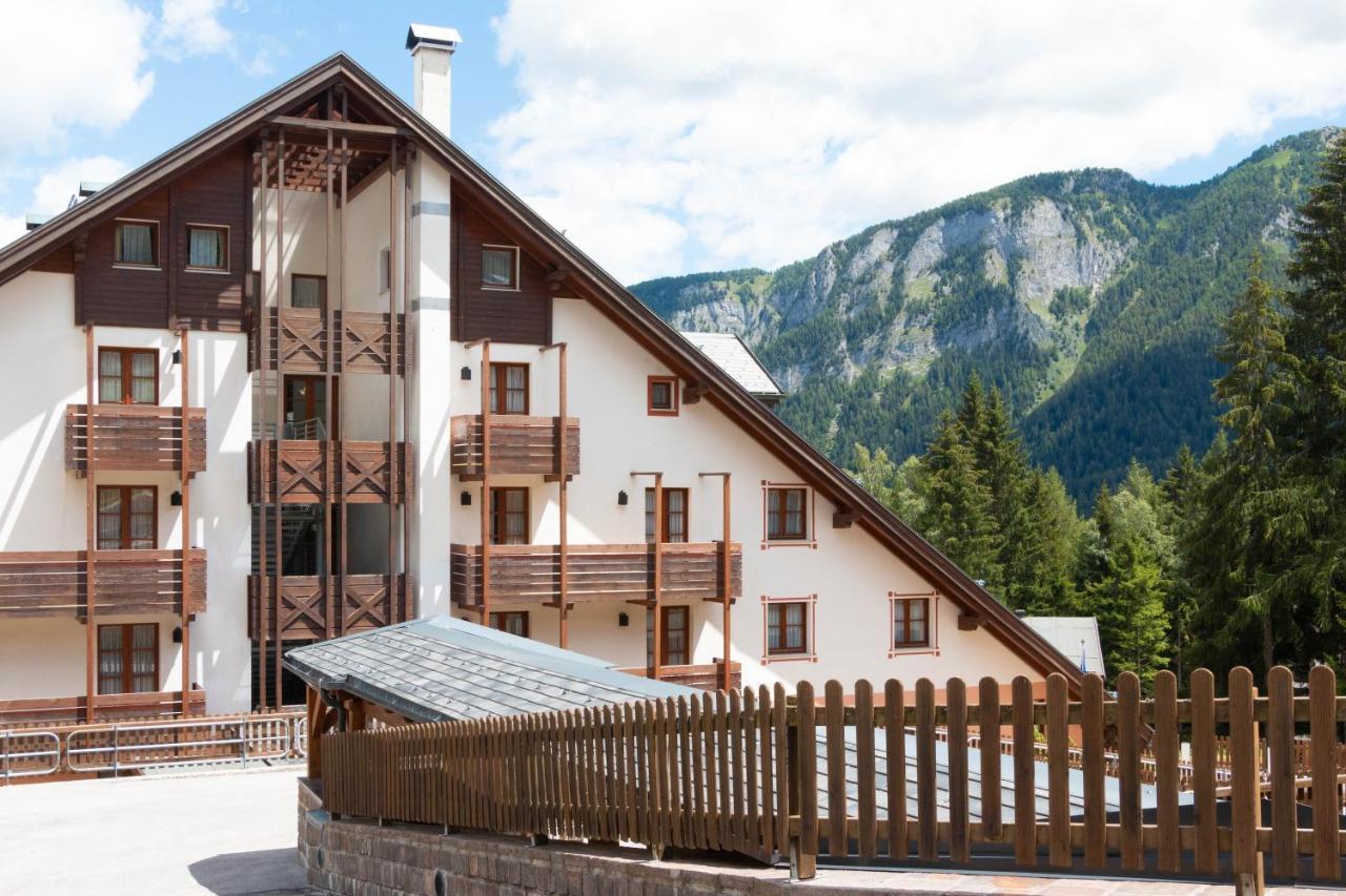 Nevesole Folgarida Resort Aparthotel Экстерьер фото