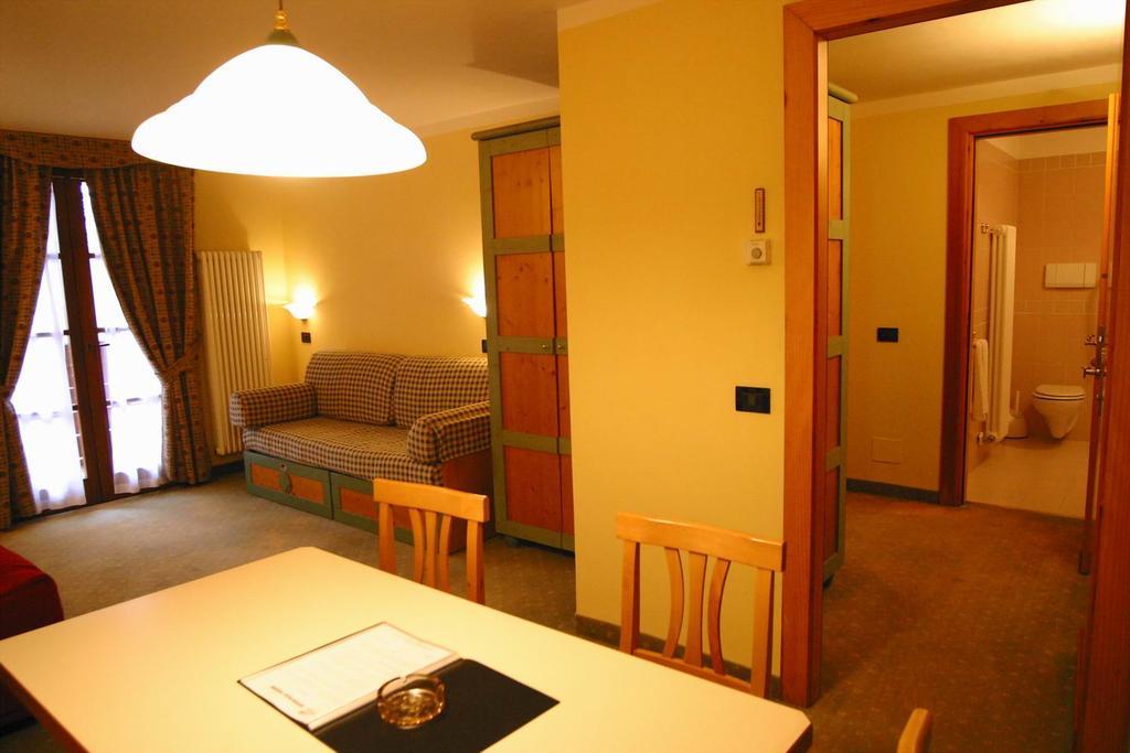 Nevesole Folgarida Resort Aparthotel Номер фото